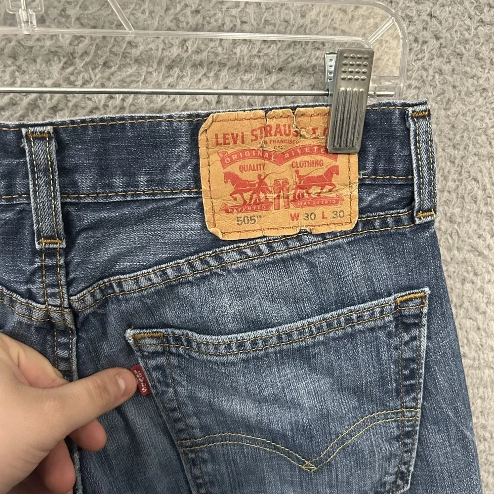 Levis Jeans Mens 30x30 Blue‎ Denim 505 Straight Leg American Work Medium Wash